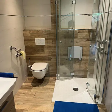 Gegenhaus * Weberstorf