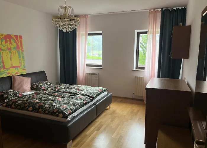 Gegenhaus * Weberstorf